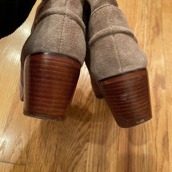 Vince Camuto Tan Booties - Picture 5 of 7